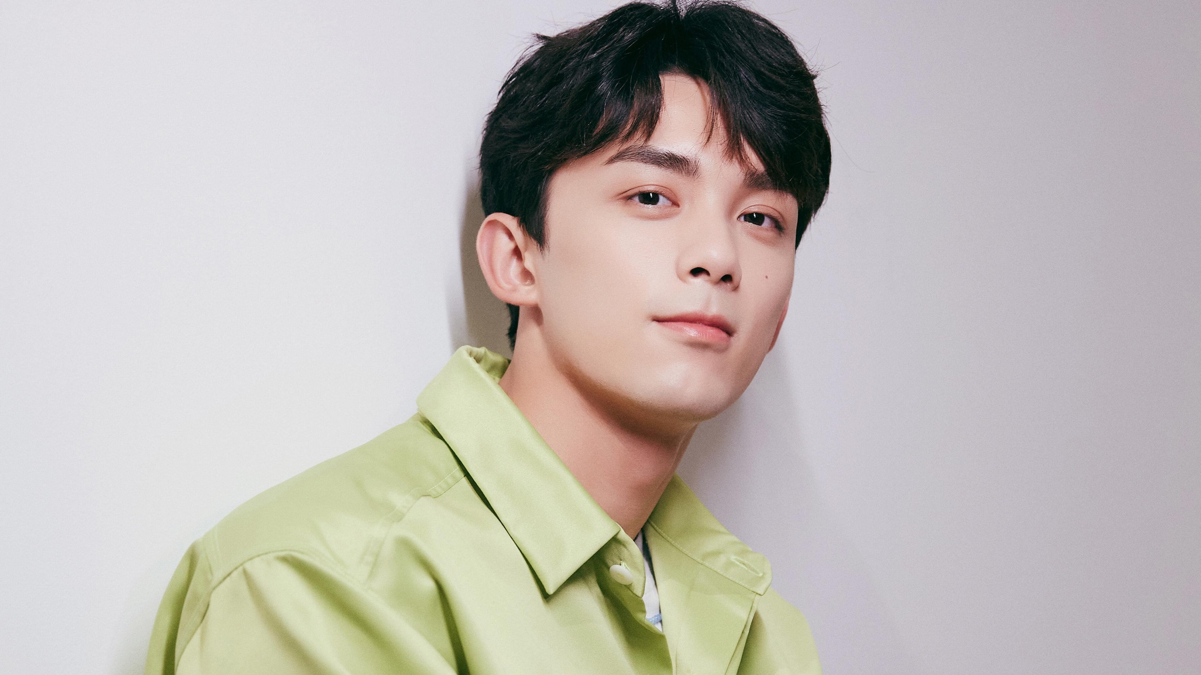 “逆境求胜:车手在极端环境的英勇战役”